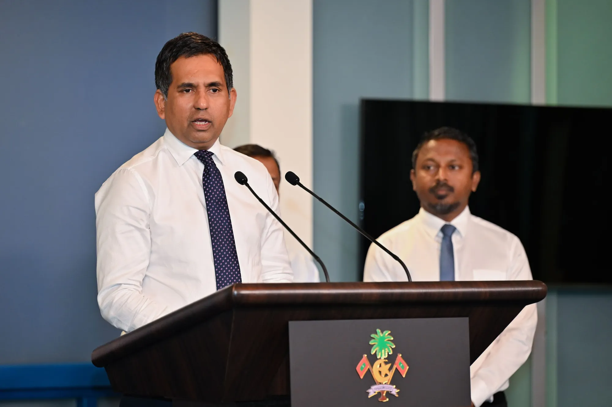 ރައީސް ވެސް ބީއެމްއެލް ސީއީއޯއާ ބައްދަލުކުރައްވައި ދަރިވަރުންގެ މައްސަލަތަކާ މެދު މަޝްވަރާކުރެއްވި: ވަޒީރު ސައީދު