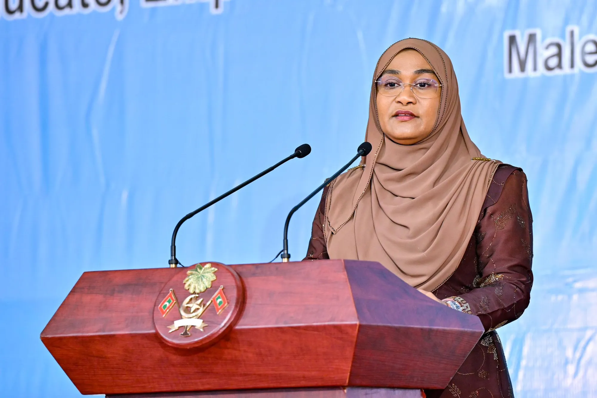 ހަސަބާ ނަސަބަށް ބެލުމެއްނެތި، ހަމަހަމަ ކަމާއެކު ތަޢުލީމީ ފުރުސަތު ފަހިކޮށްދޭންޖެހޭ: މެޑަމް ސާޖިދާ