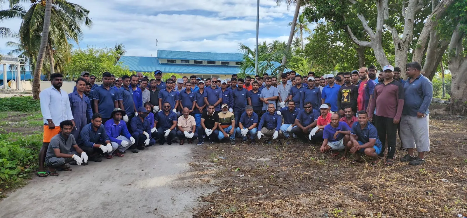 މަސްވެރިކަން ދަށްވުމުން ކޭއެފްސީ މުވައްޒަފުން ނުކުމެ ރަށުތެރެ ސާފުކުރަން ފަށައިފި
