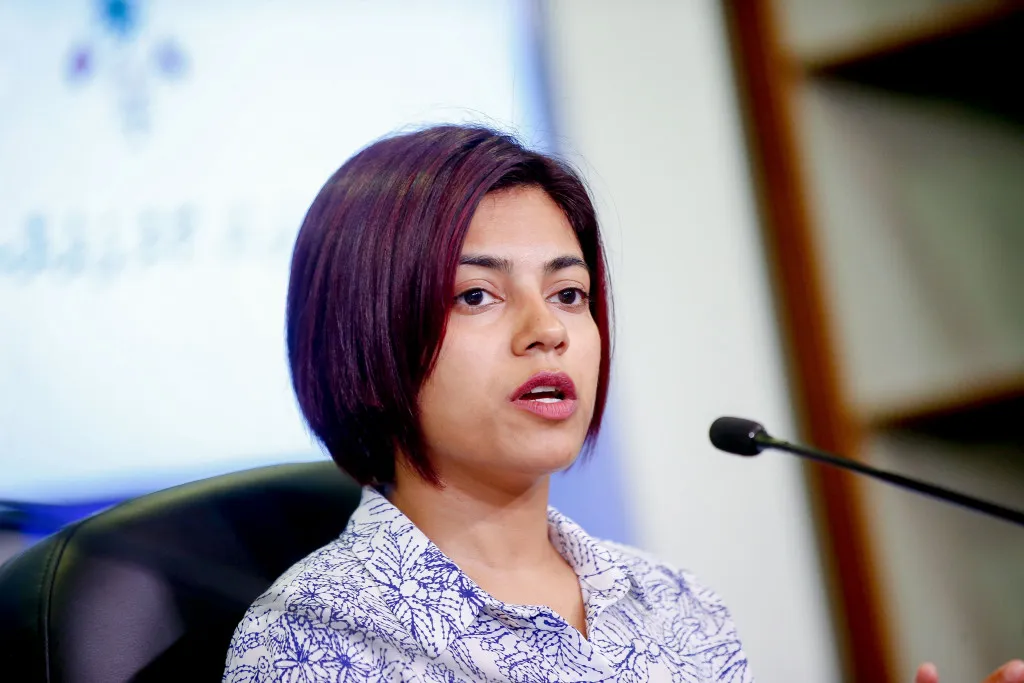 ރަޖިސްޓާ އޮފް ކޮމްޕެނީސްގެ މަގާމުން ވިސާމް އިސްތިއުފާ ދެއްވައިފި