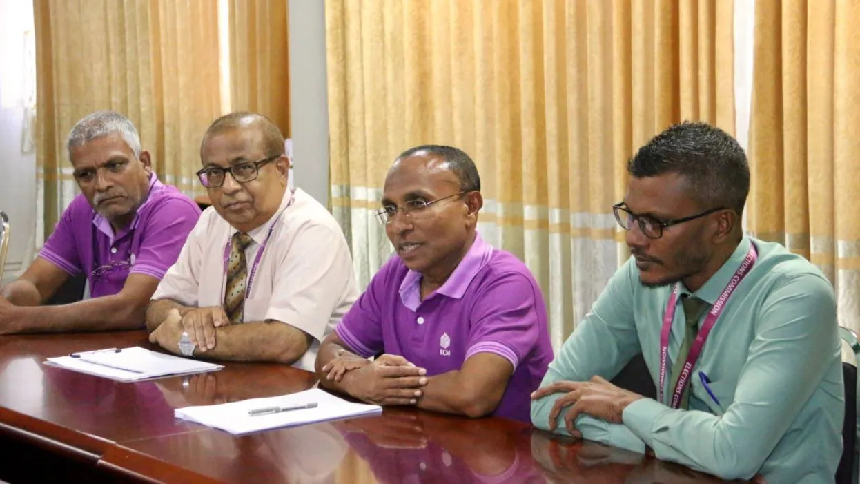 ވޯޓާސް ލިސްޓުގައި ނިޔާވެފައި ތިބި މީހުންގެ ނަން އޮވެގެން 200 އަށްވުރެ ގިނަ ޝަކުވާ!