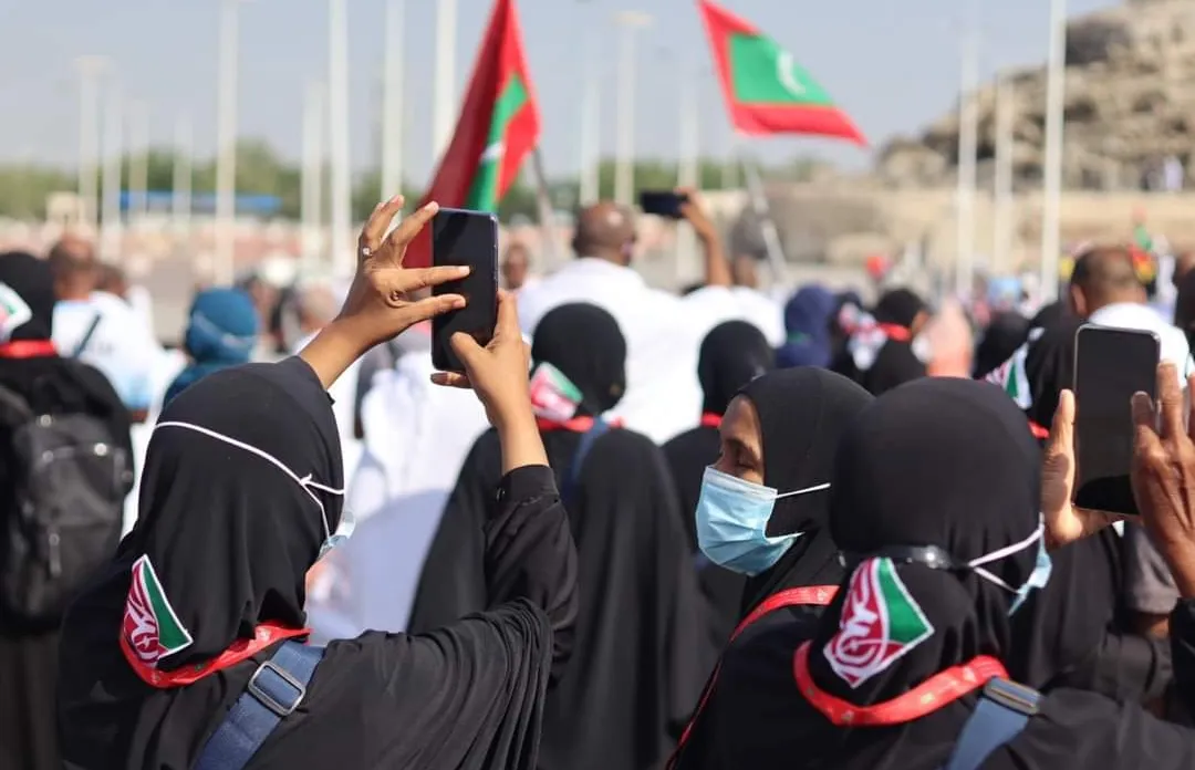ސައުދީގައި ކިޔަވާ ދަރިވަރުންނަށް ދިވެހި ހައްޖާޖީންނަށް އެހީވެ ހައްޖުގައި ބައިވެރި ވުމުގެ ފުރުސަތު ރަސްމީކޮށް ދީފި!