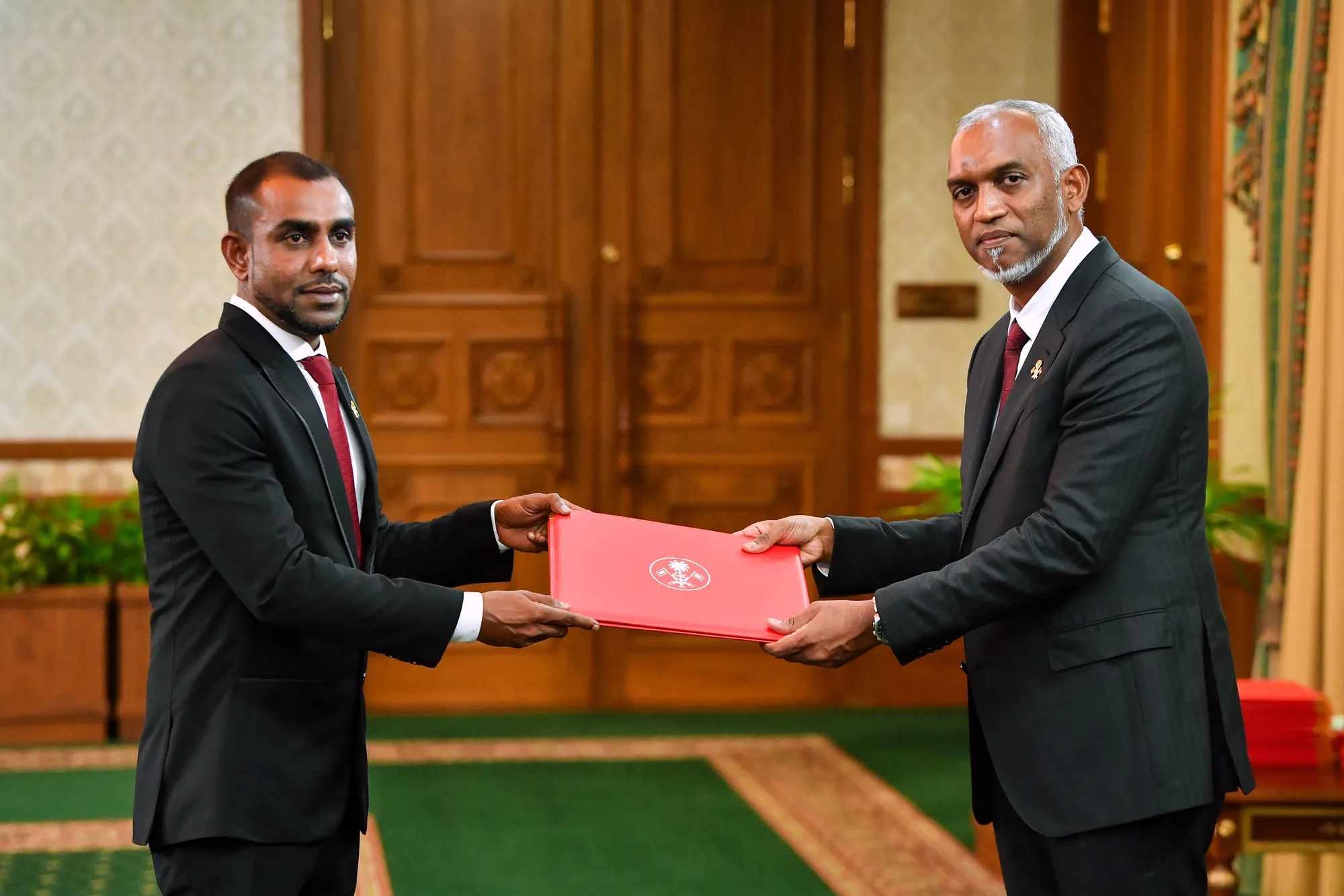 ފައިސަލްގެ ޝުކުރު ރައީސް ޑރ.މުއިއްޒުއަށް!