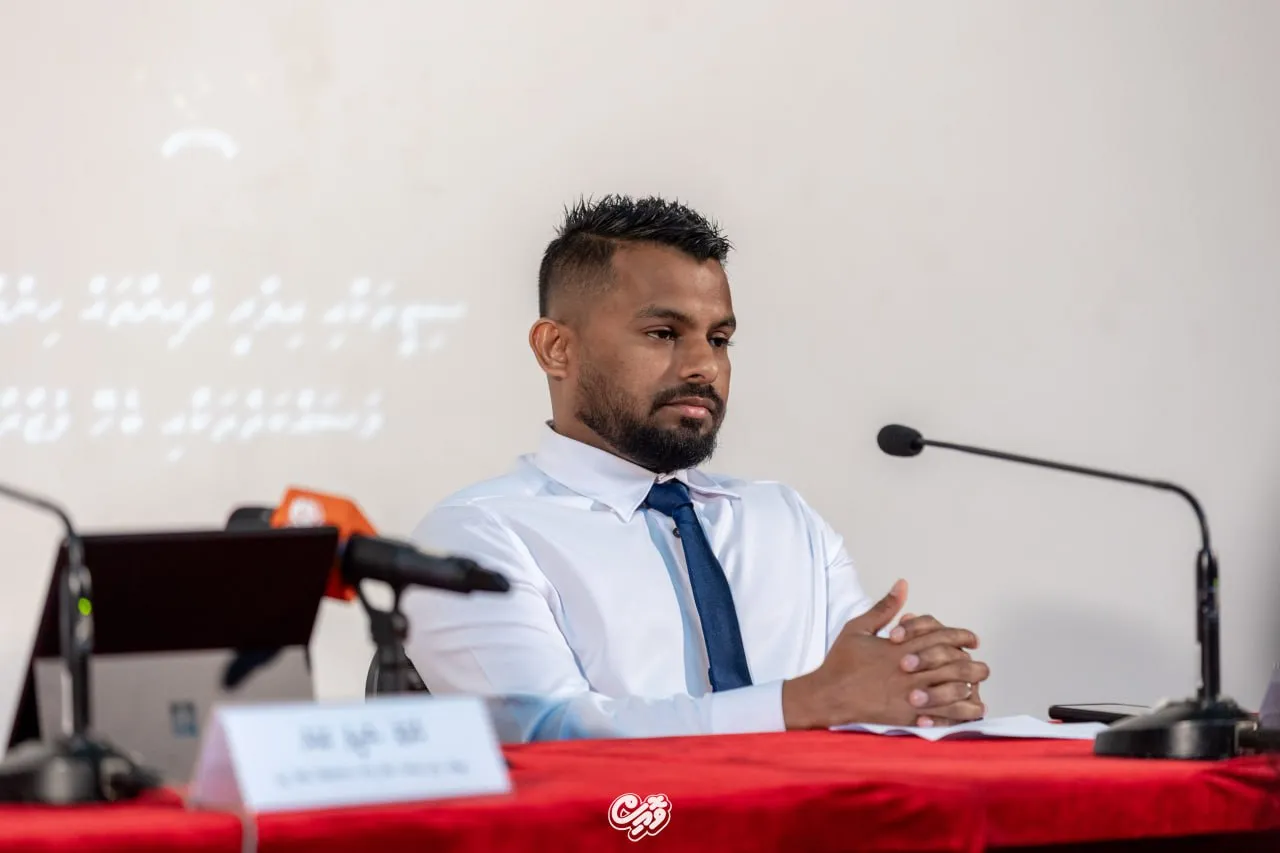 ޕާސްޕޯޓުގެ ހިދުމަތް އަތޮޅުތަކުން ފަށާއިރު، އިމިގްރޭޝަންގެ ހިދުމަތްތައް ވެސް ލިބިގެންދާނެ: ޝައްމާން