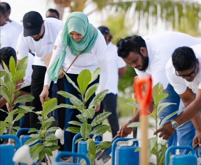 5 މިލިއަން ގަސް ޕްރޮގްރާމްގެ ދަށުން 4 ލައްކައަށްވުރެ ގިނަ ގަސް އިންދައިފި