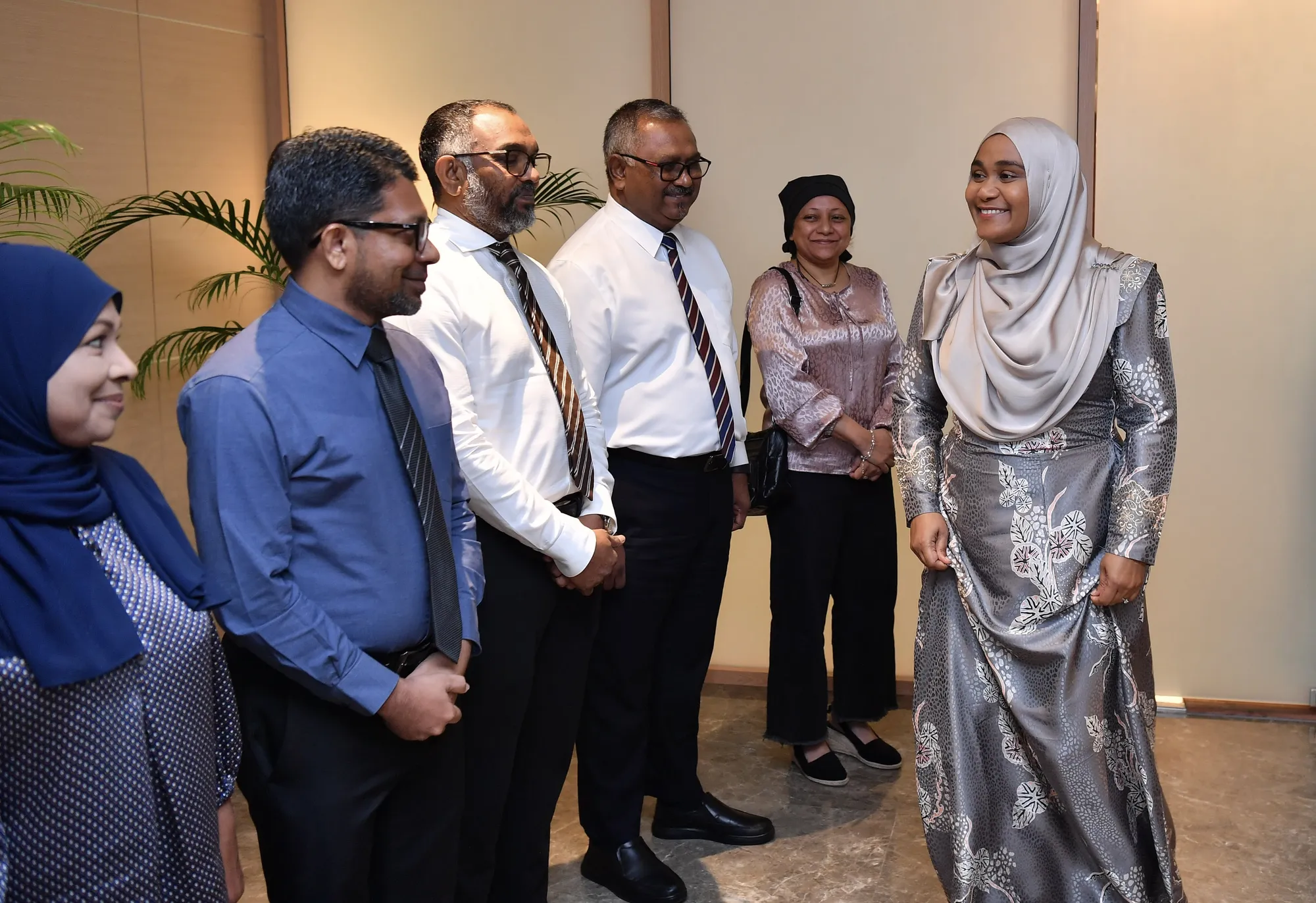 މެޑަމް ސާޖިދާ ރަސްމީ ދަތުރުފުޅެއްގައި ޓެންޒެނިޔާއަށް ފުރާވަޑައިގެންފި