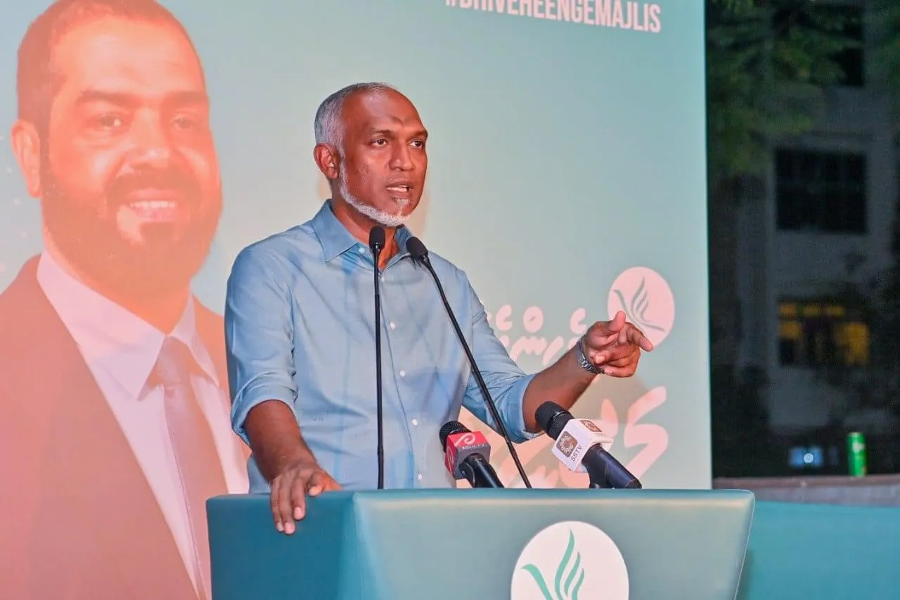 އެމްޑީޕީ ވެރިކަމުގައި، އެމްޑީއެން ރިޕޯޓް ހެދި މީހުން ތިބީ ބޮޑު މުސާރަ ލިބޭ ވަޒީފާގައި: ރައީސް މުޢިއްޒު