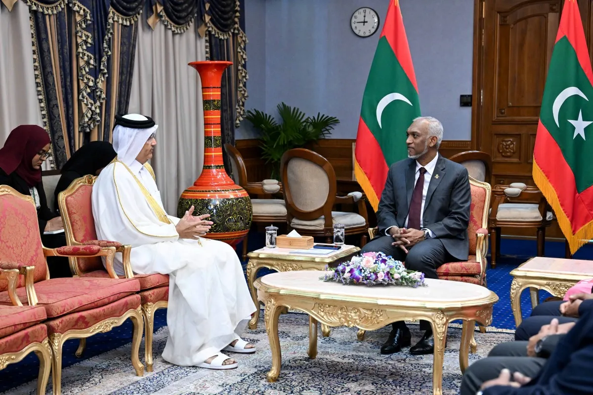 President Dr. Mohamed Muizzu and Qatar's newly appointed Ambassador (Photo/President's Office)