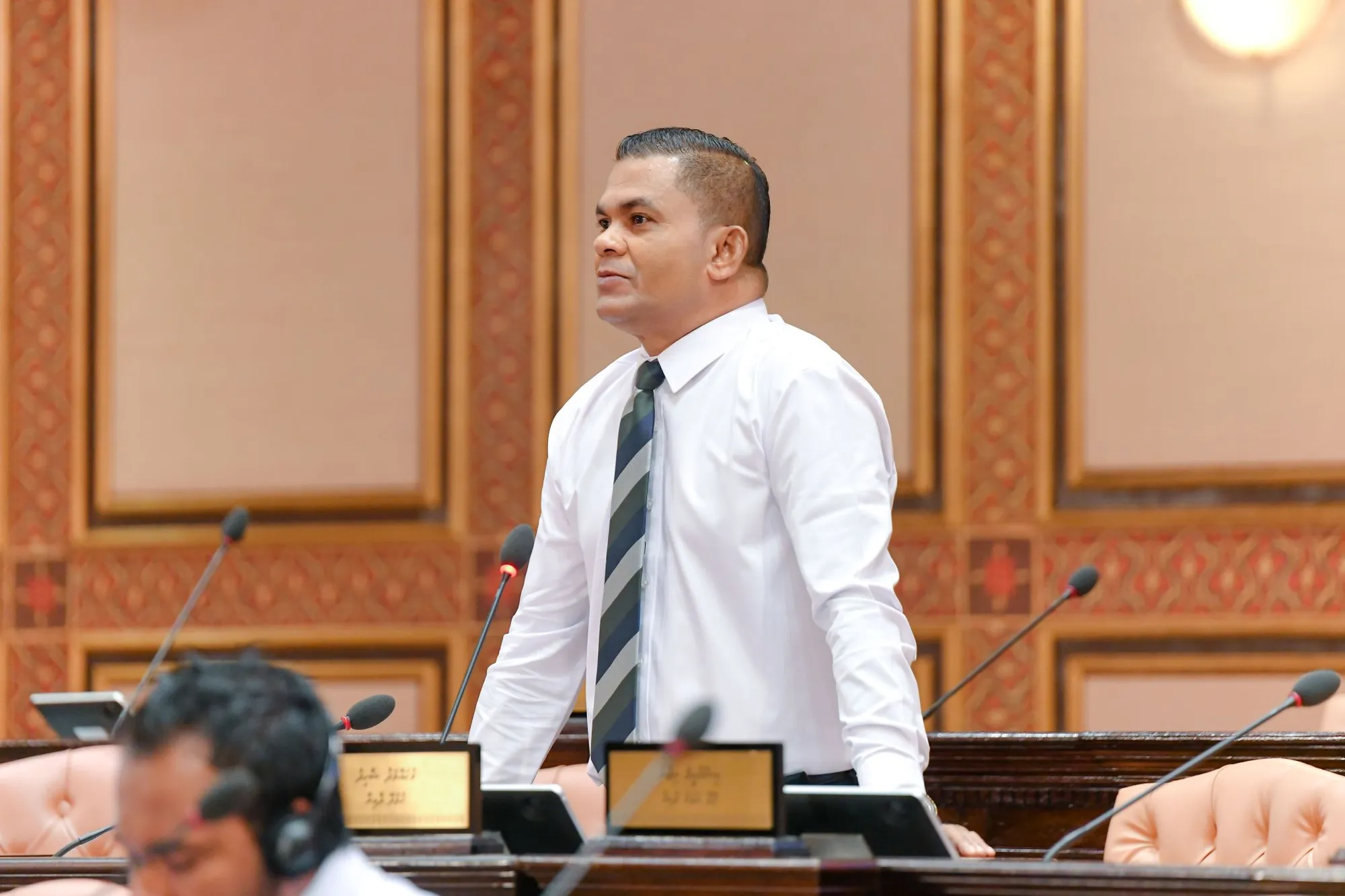 ހުޅުދޫމީދޫގެ ރައްޔިތުން އެއާޕޯޓެއް ބޭނުންވޭ، އެއީ ނުވާވަރުގެ ކަމެއް ނޫން: ޝާހިދު