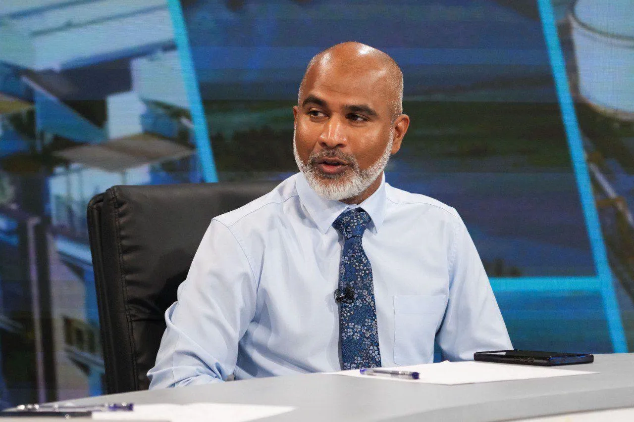 މިދިޔަ ސަރުކާރުން ޕްރިންސިޕަލުންނަށާއި ޓީޗަރުންނަށް ވަނީ އެކި ގޮތްގޮތުން ”އަނިޔާވެރިވެފައި“: ވަޒީރު ޝަފީޢު