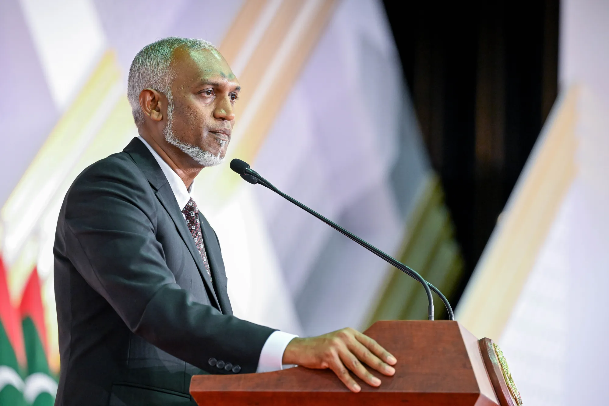 ދައުލަތަށް ލިބެންޖެހޭ 13 ބިލިއަން ރުފިޔާ ނުހޯދާ ހުރި، އެ ފައިސާ ހޯދުމުގެ މަސައްކަތް ފަށައިފިން: ރައީސް ޑރ.މުޢިއްޒު