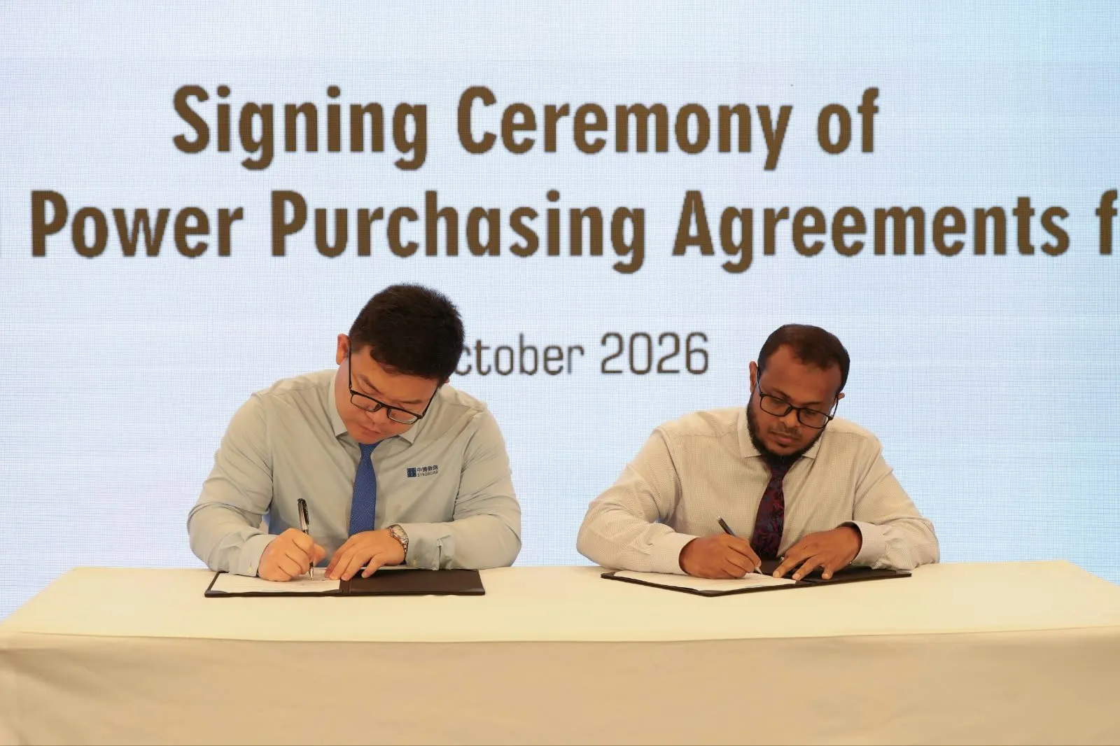 Chinese firm to develop 15 MW solar project across 13 Maldivian islands