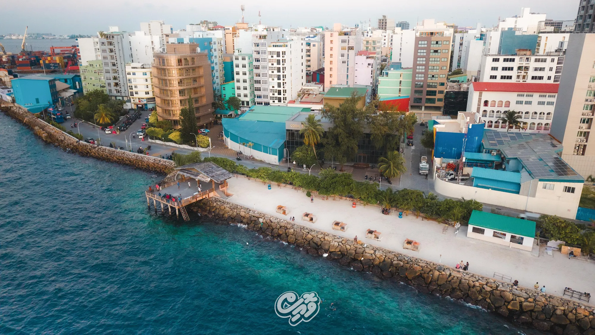 މާލޭ ގެސްޓު ހައުސް އެއްގައި މަރުވެފައި އޮތް މީހަކު ފެނިއްޖެ