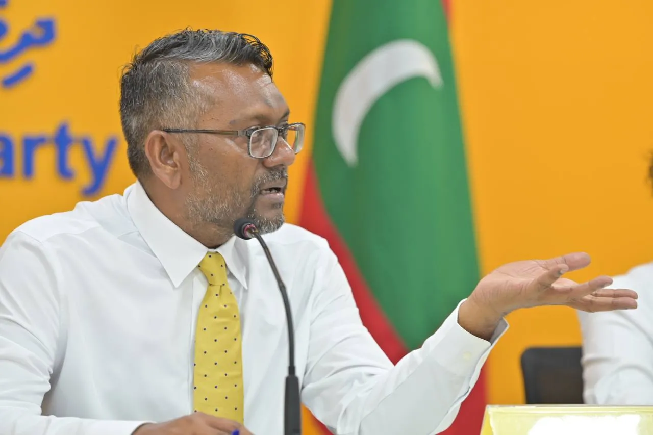 ހަލާލް ޓޫރިޒަމްގެ މޮޑެލްއަށް ހަންކެޑެ ނުހިންގޭނެ: ފައްޔާޒް