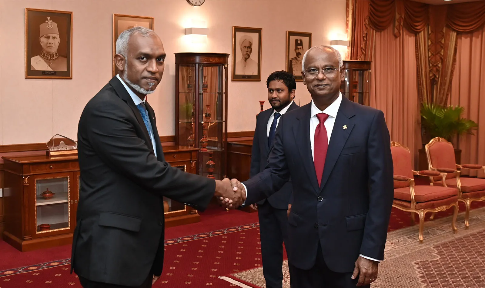ފަހުވަގުތުގައި ރައީސް މުޢިއްޒަށް ލިޔުއްވި ސިޓީގައި، ބޭނުންވާ ކަންކަން ނުވާނެ ވަގުތު އަންނާނެ ކަމަށް ދެންނެވިން: ރައީސް ޞާލިޙް