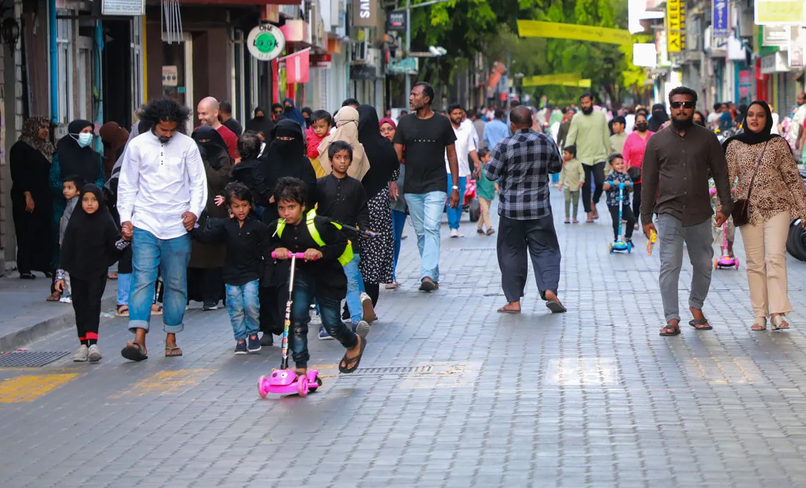 އީދު އުފާ ފާޅުކުރާން ޖެހޭނީ އިސްލާމީ ހަމަތަކުގެ ތެރެއިން: ހުތުބާ