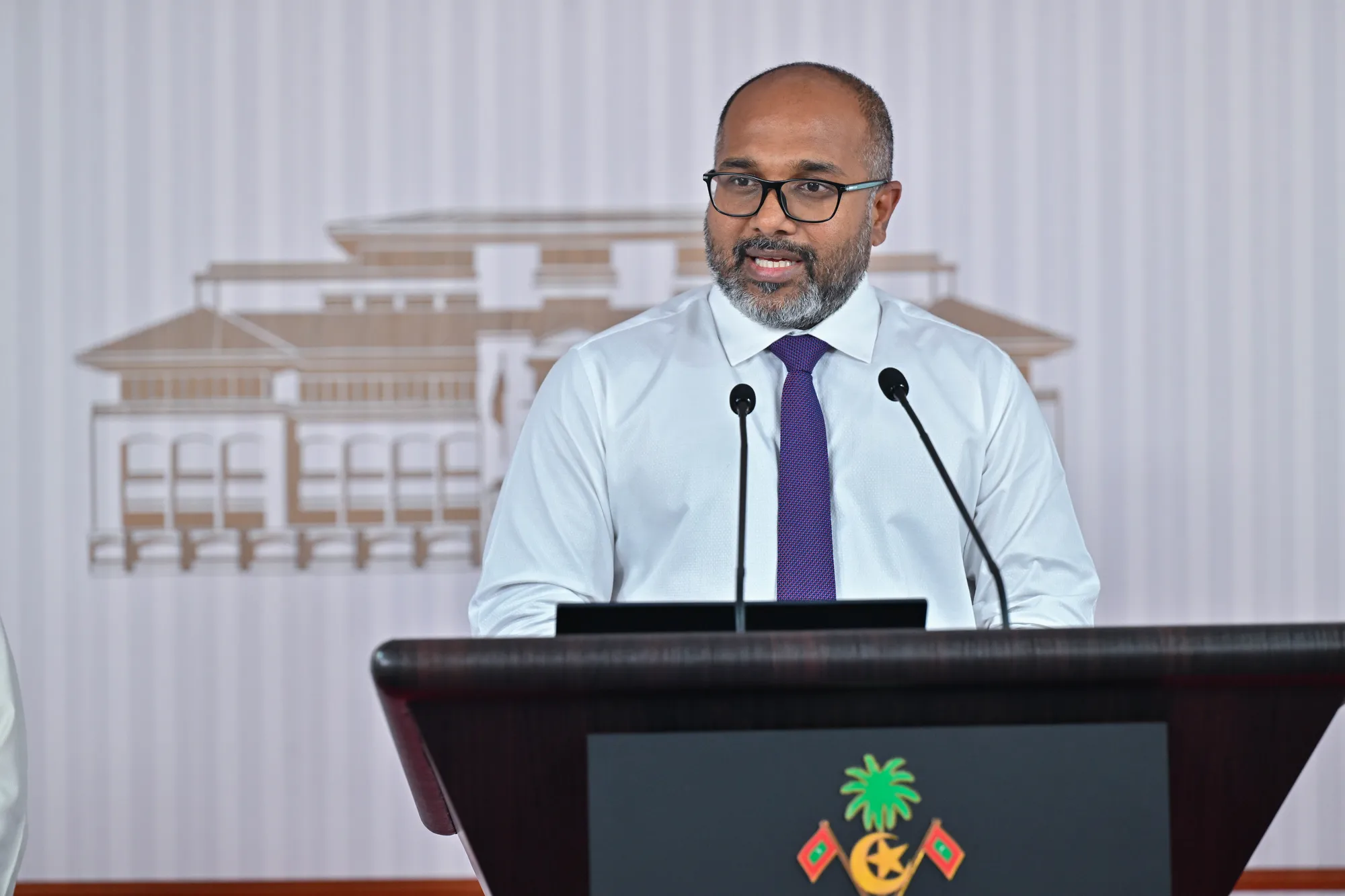 ޕެރޯލް ބޯޑުގެ މެމްބަރުން ވަކިކުރީ ކުށެއް އޮވެގެނެއް ނޫން: މިނިސްޓަރ އިޙްސާން