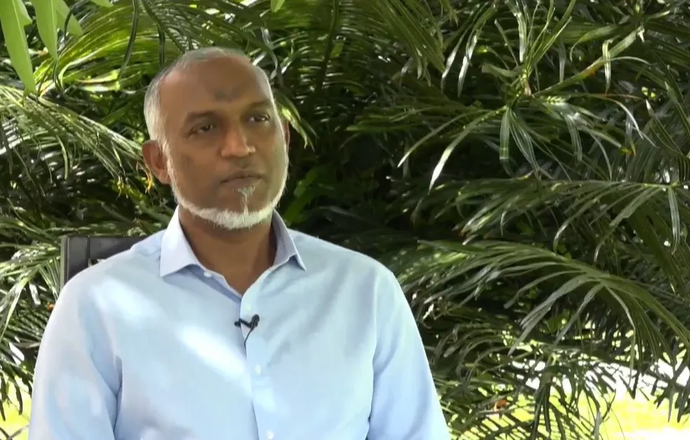 އަދީބު އާއެކު އޮތީ ކެބިނެޓް ވަޒީރަކަށް ވީތީ އޮތް ގުޅުމެއް އެކަނި: ރައީސް މުއިއްޒު