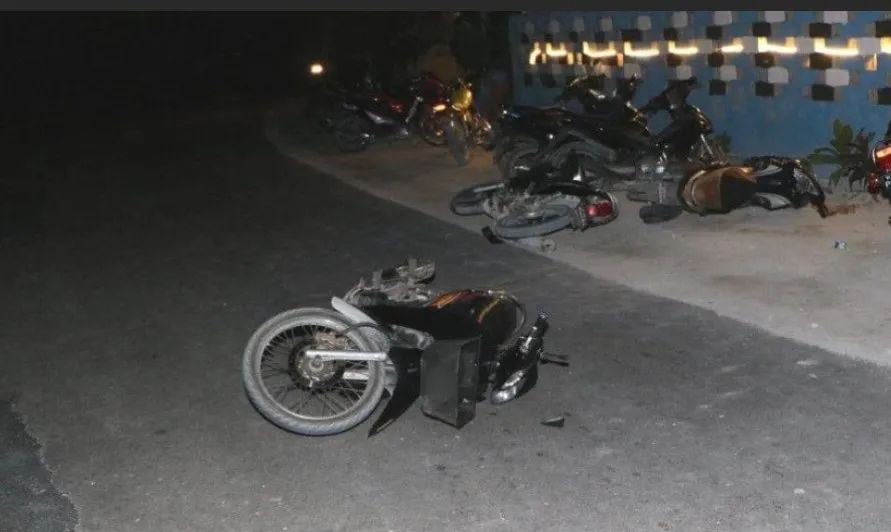 އައްޑޫސިޓީ ހިތަދޫގެ ތިން ސަރަހައްދެއްގައި އެކްސިޑެންޓް ހިނގައި ބަޔަކަށް ފަރުވާދެނީ