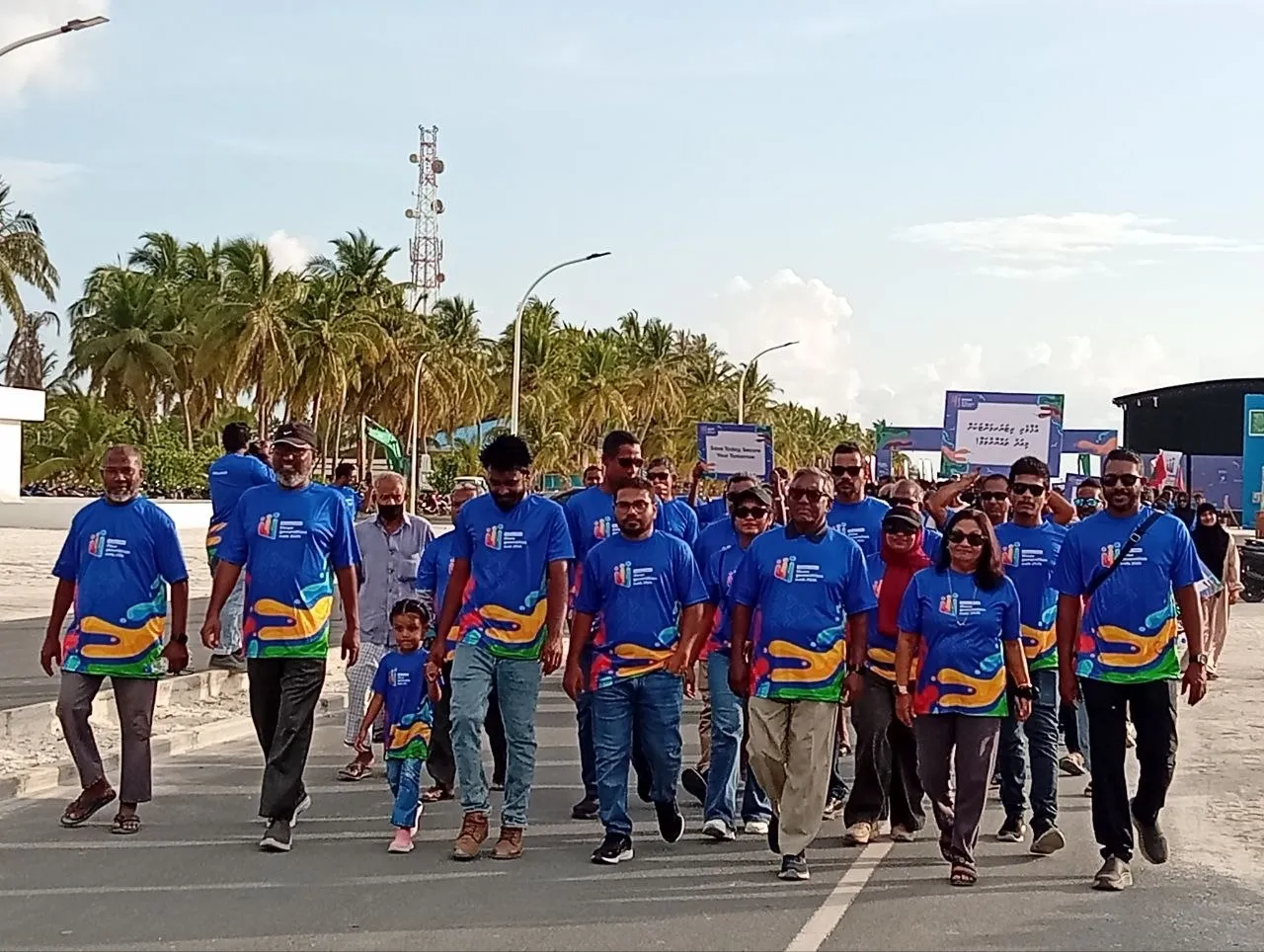 ތިން ޖީލުގެ މީހުގެ ހިނގާލުން ހަނިމާދޫގައި ބާއްވައިފި