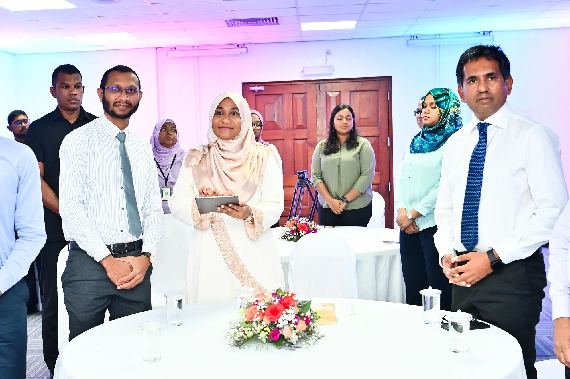 އާމްދަނީ ހޯދަން ގޭގައި އުފައްދައި ބަންދު ކުރާ ކާބޯތަކެއްޗަށް ހާއްސަ ލޯގޯ އިފުތިތާހު ކޮށް ދެއްވައިފި