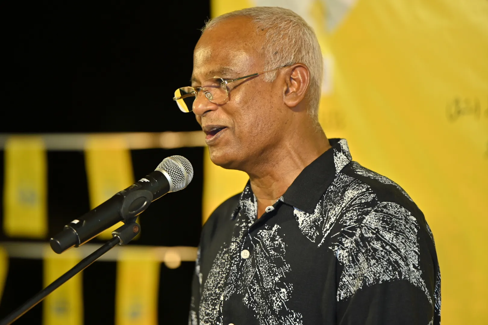 ރިސޯޓްތަކަށް ލިބޭ ޑޮލަރުން ބައެއް، ބޭންކު ތަކަށް މާރުކުރަން މަޝްވަރާކުރަމުން ދަނިކޮށް، ވެރިކަން ނިމުނީ: ރައީސް ޞާލިޙް