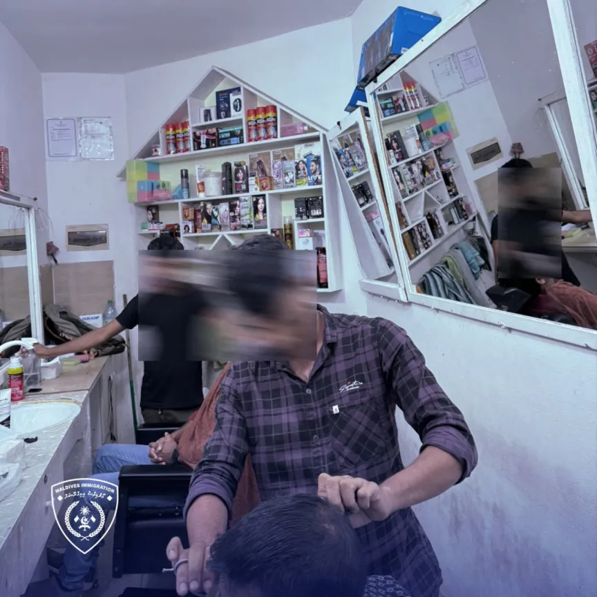 illegal immigrants working in a Saloon in Male' (Photo/Immigration)