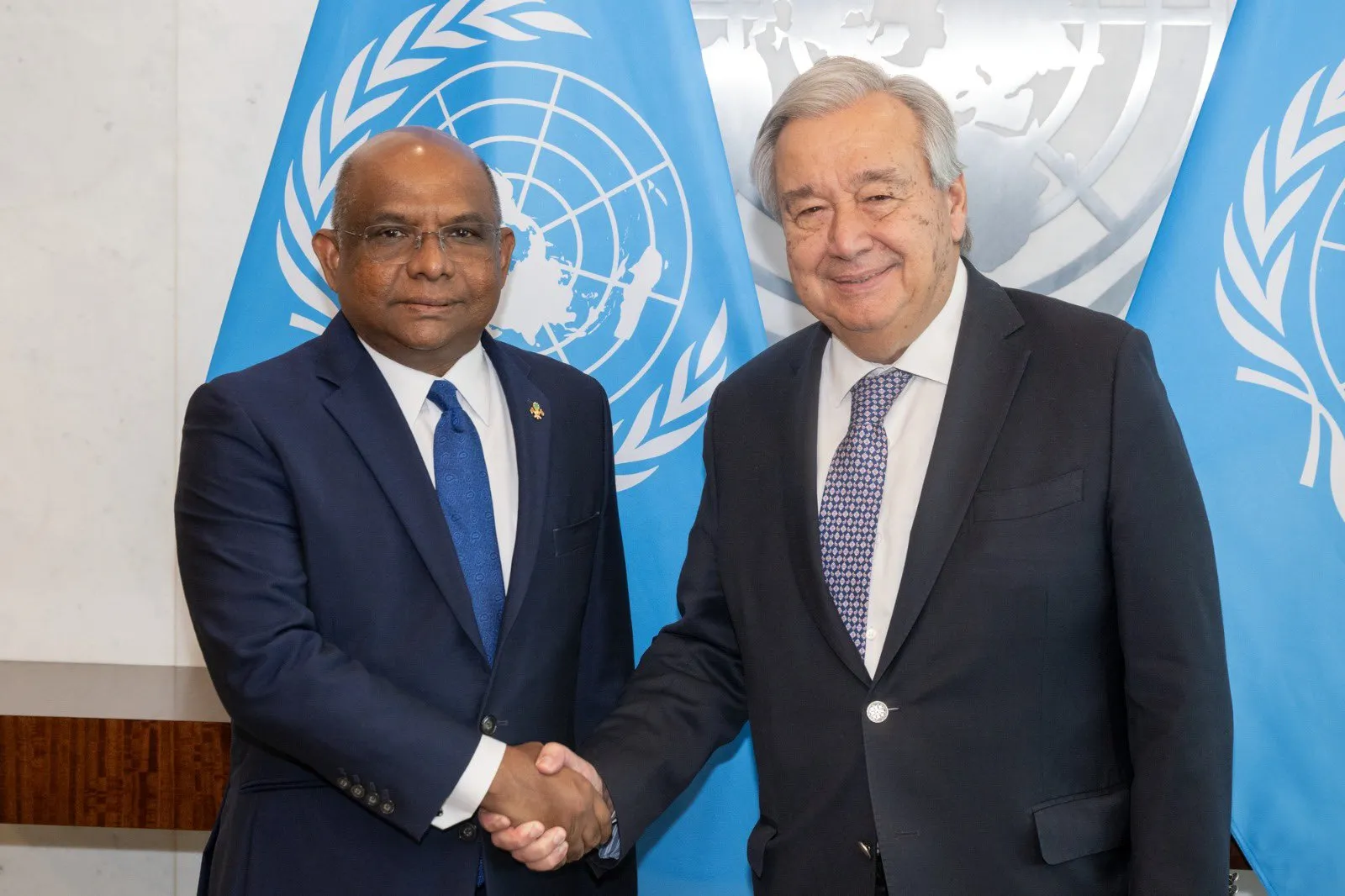 ޝާހިދު، އދ ގެ ސެކްރެޓަރީ ޖެނެރަލް އާއި ބައްދަލުކުރައްވައިފި